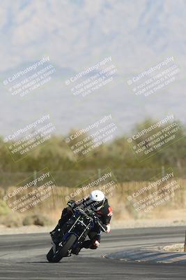 media/Oct-30-2025-Racers Edge (Thu) [[dabbdaf680]]/3-B Group/Session 2 Turn 2/